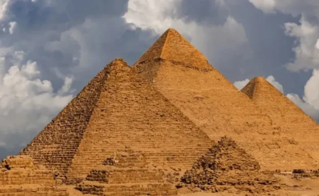 Giza-Pyramids-Complex-New-Featured-image-EgyptaTours
