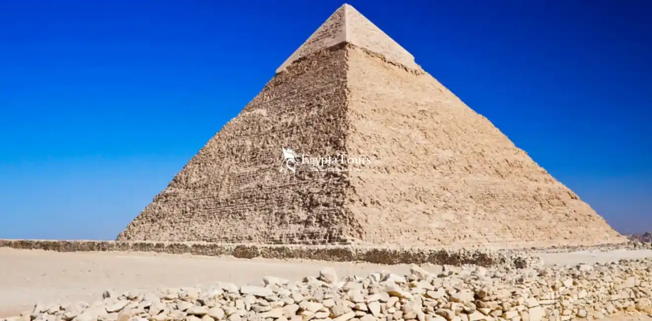 Giza Pyramids Complex 11 Pyramid-of-Menkaure-the-smallest-pyramid-at-the-Giza-plateau-EgyptaTours