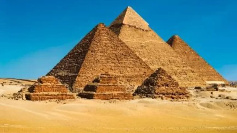 the-pyramids-of-Giza