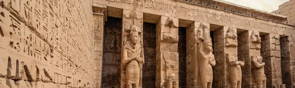 Day-Tour-to-Valley-of-Queens-Habu-and-Ramesseum