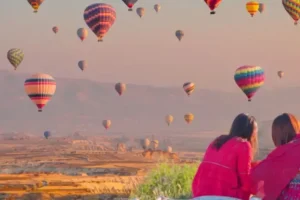 Hot-Air-Balloon-Over-Luxor