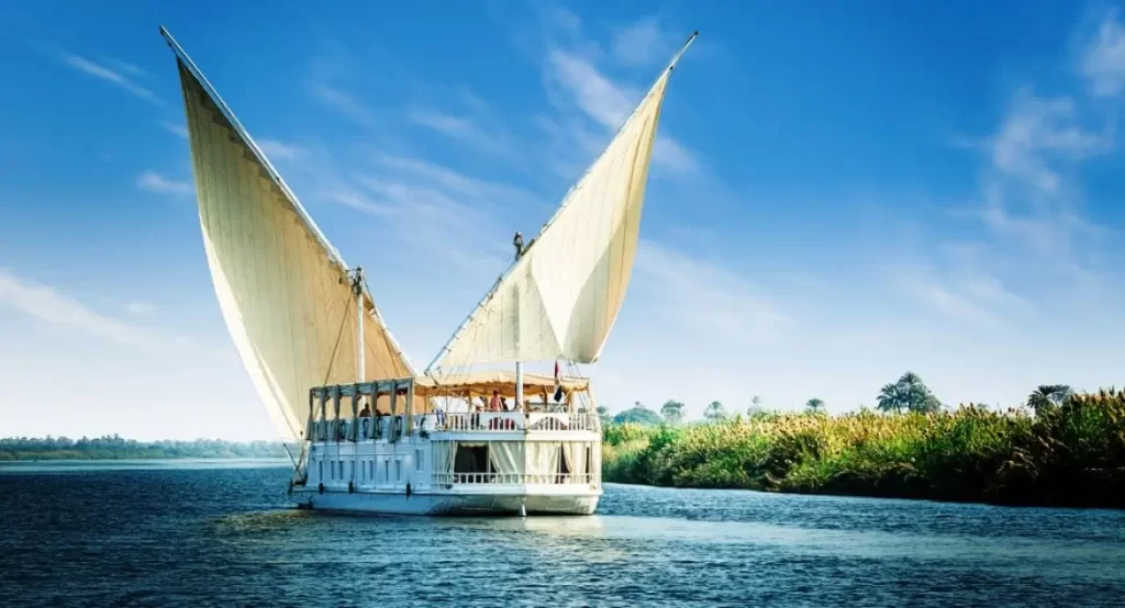 Dahabiya Nile River Cruise Itinerary: Best 4 Days
