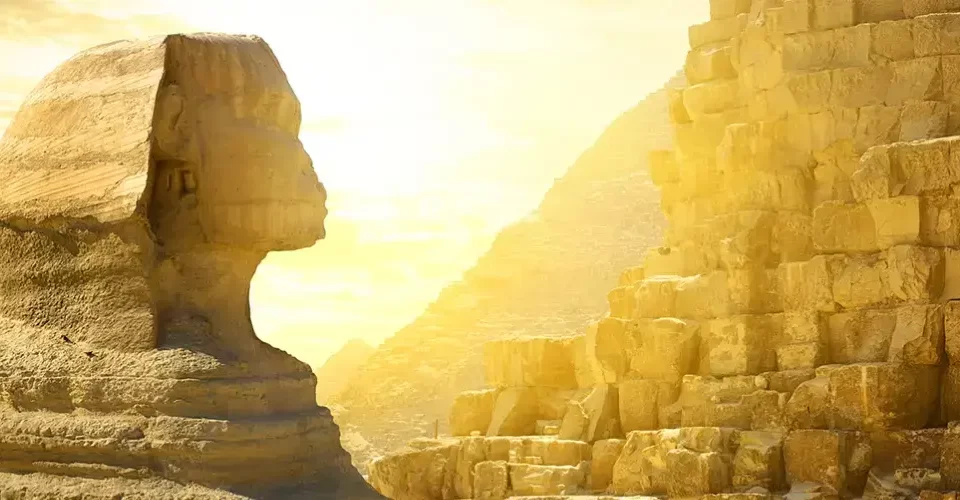 A Comprehensive Guide to The Great Sphinx in Cairo, Egypt