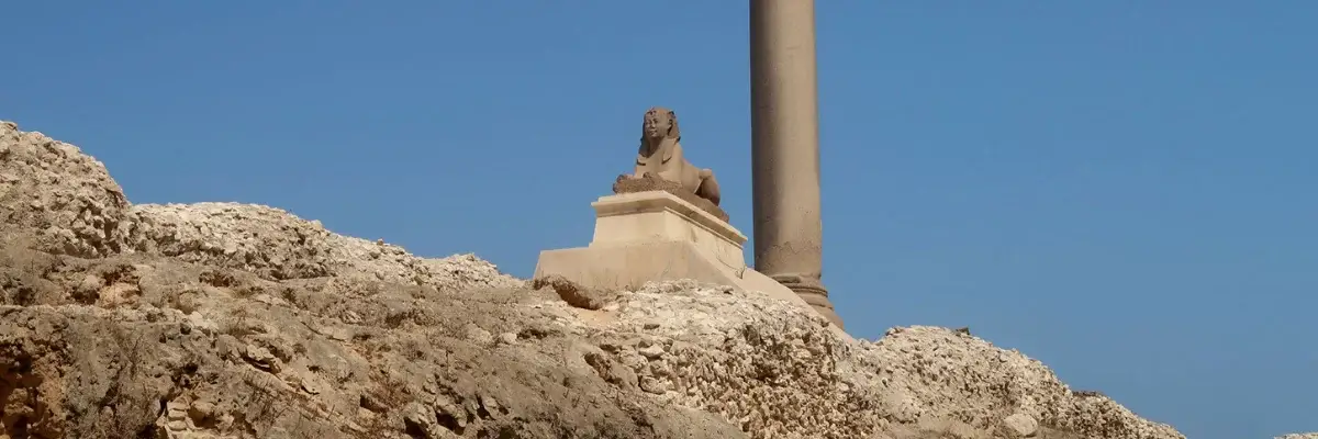 Pompey's-Pillar-Alexandria-Egyptatours
