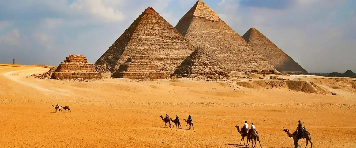 Egypt-Tour-Packages-from-UK-Giza-Pyramids