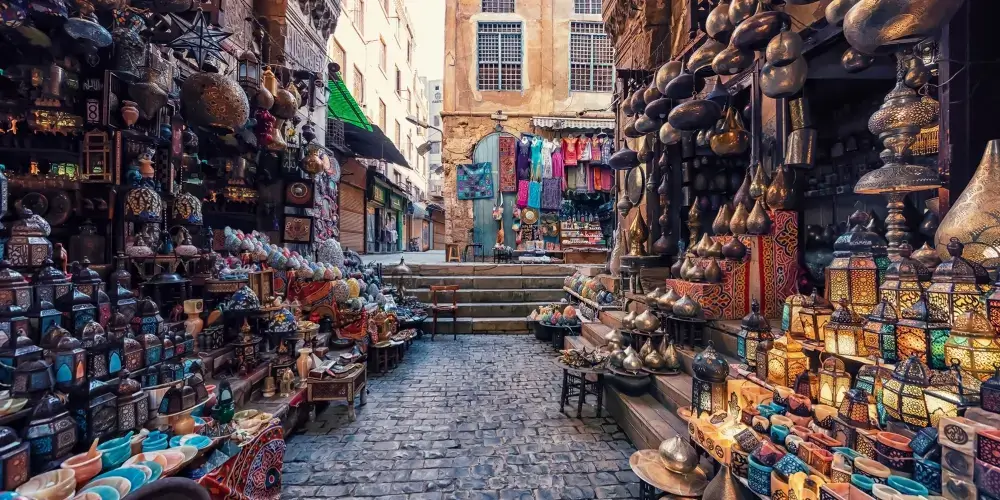 Best-Egypt-tour-packages-from-Toronto-bazaars-of-Cairo