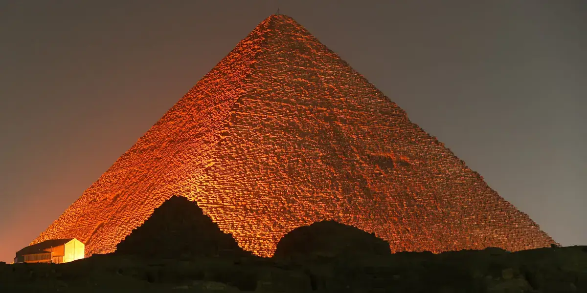 Sound-and-light-show-Giza-Pyramids-Plateau