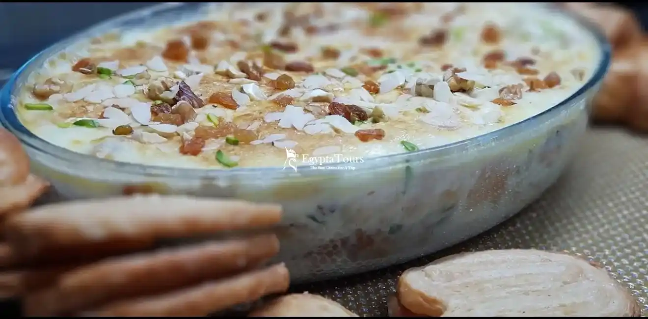 Top 10 Egyptian Dishes: Famous Traditional Foods in Egypt 17 Egyptian-Dishes-Umm-Ali-Classic-Bread-Pudding-Dessert-EgyptaTours