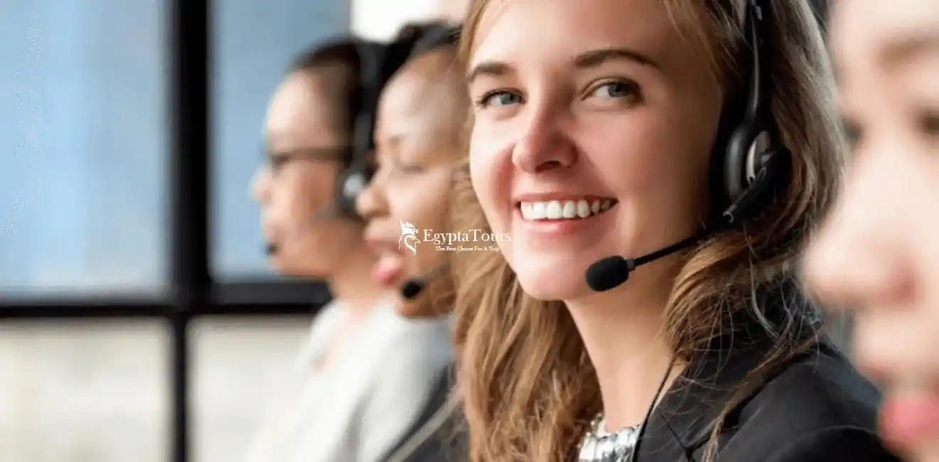 How -to- Choose- the- Right -Travel- Agency