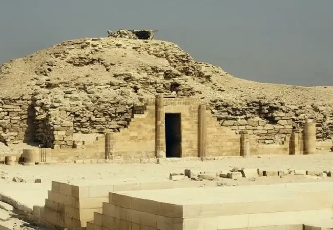 The-Pepi-I-Pyramid-Unveiling-the-Secrets-of-Ancient-Egyptian-Architecture