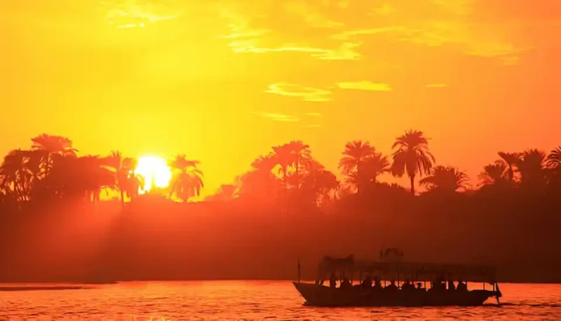 How-to-Enjoy-Dahabiya-Nile-Cruise-EgyptaTours