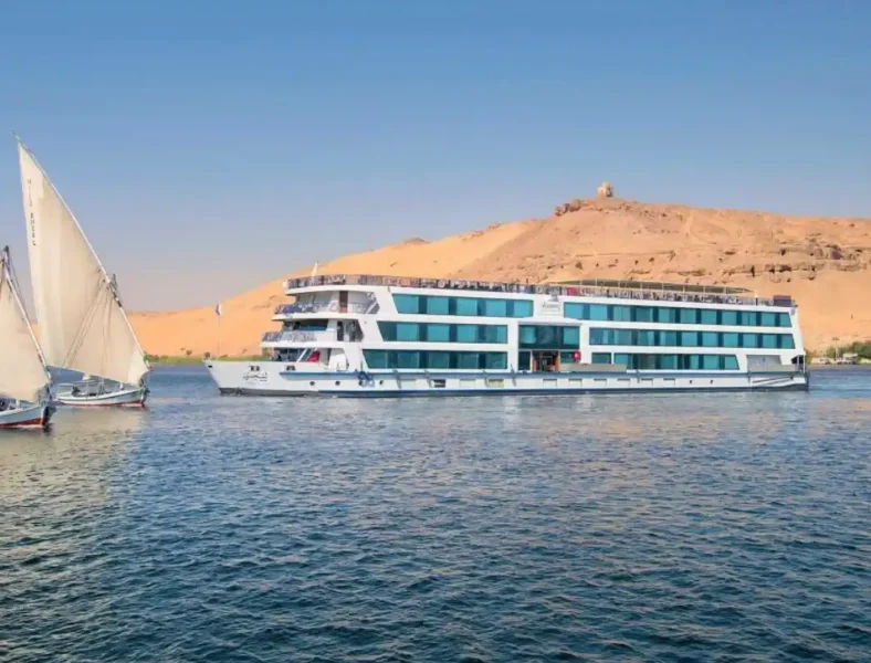 4 Days Nile Cruise from Aswan in Christmas