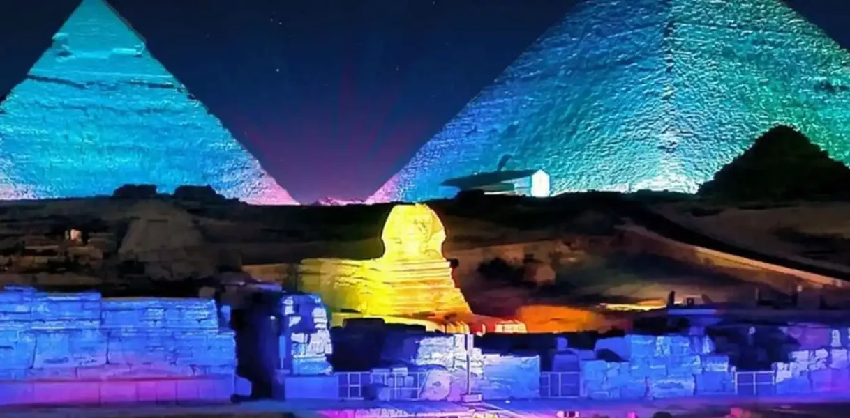 Fascinating-Sound-and-light-show-Giza-Pyramids-EgyptaTours