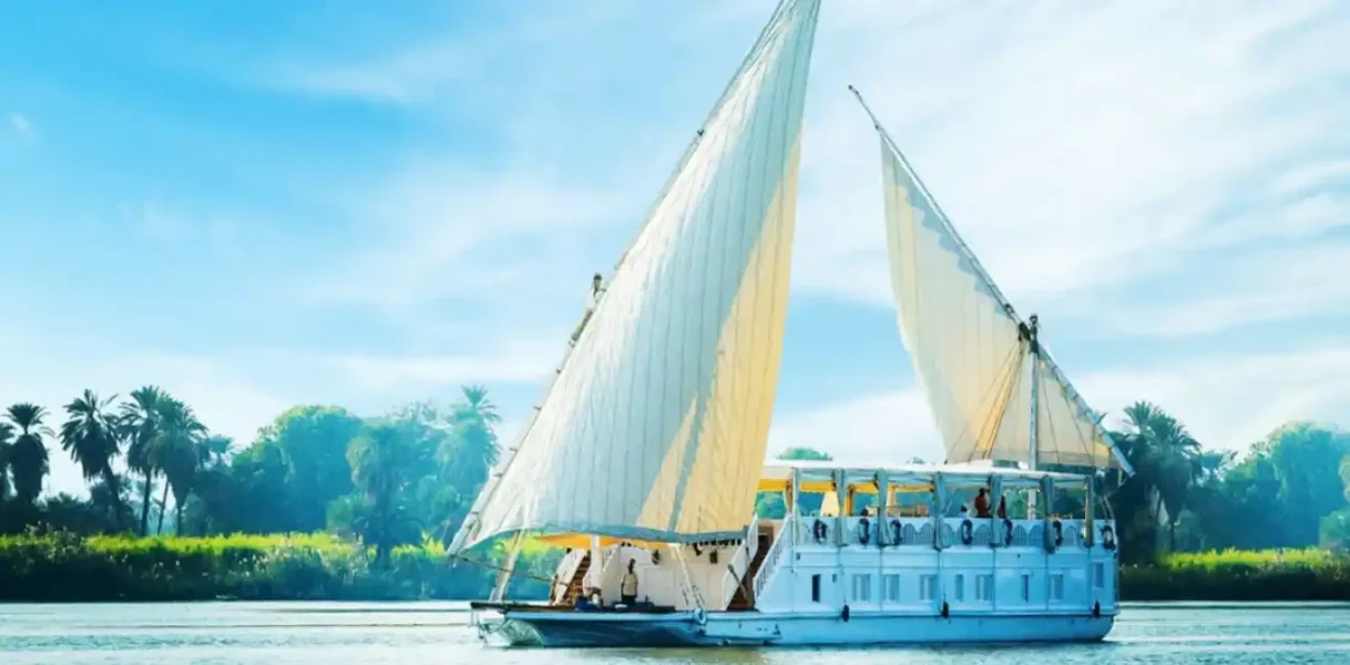 Amoura Dahabiya Nile Cruise: Magical Ship