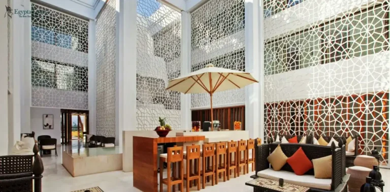 Hilton-Luxor-Resort-Hotel-Entrance-And-Lobby-EgyptaTours