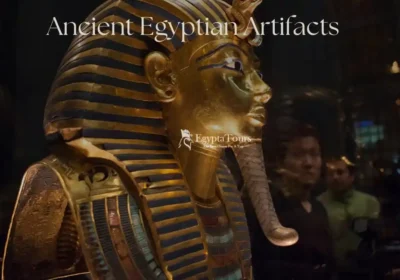 Ancient-Egyptian-Artifacts-The-Golden-Mask-of-Tutankhamun-EgyptaTours