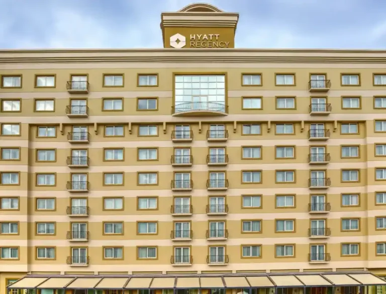 Hyatt-Regency-Cairo-West-Exterior-Daytime-EgyptaTours