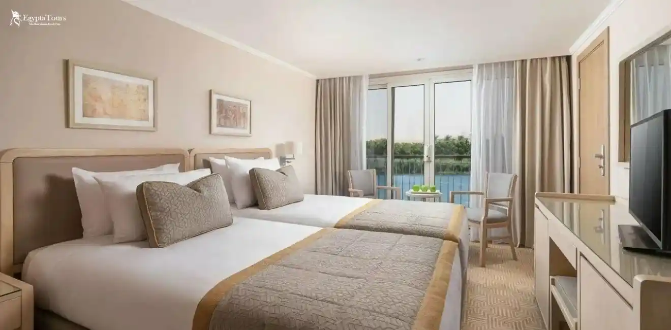hotel-img