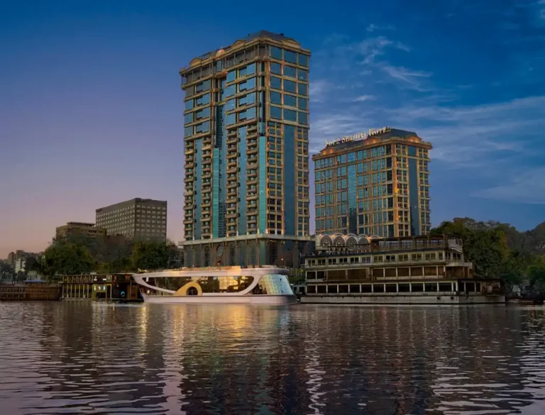 Luxury-nile-view-room-interior-four-seasons-cairo-EgyptaTours