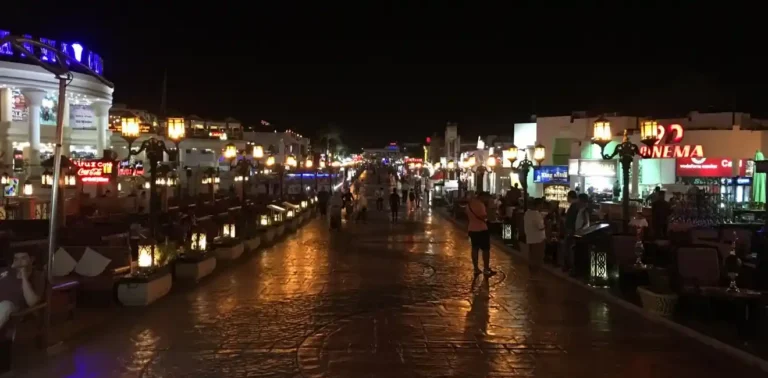 Scuba-Diving-In-Naama-Bay-EgyptaTours