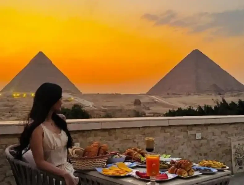6 Days Pyramids and Coptic Cairo in Depth