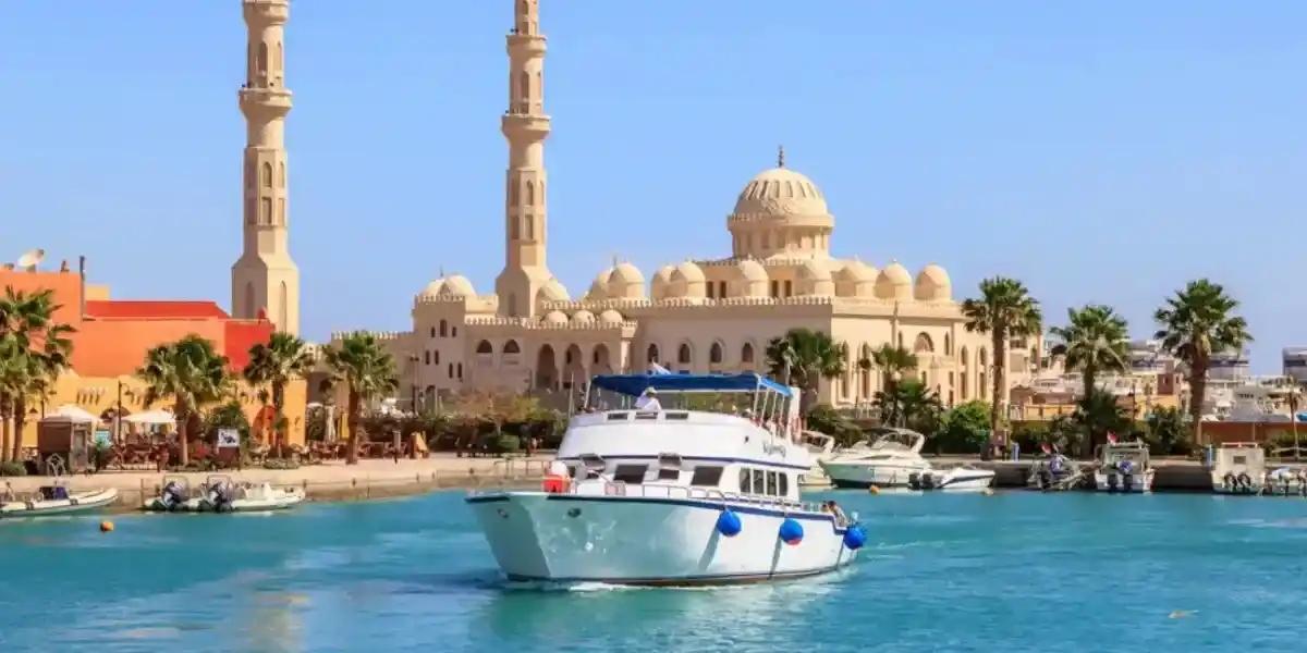 Egypt Tours include Red Sea