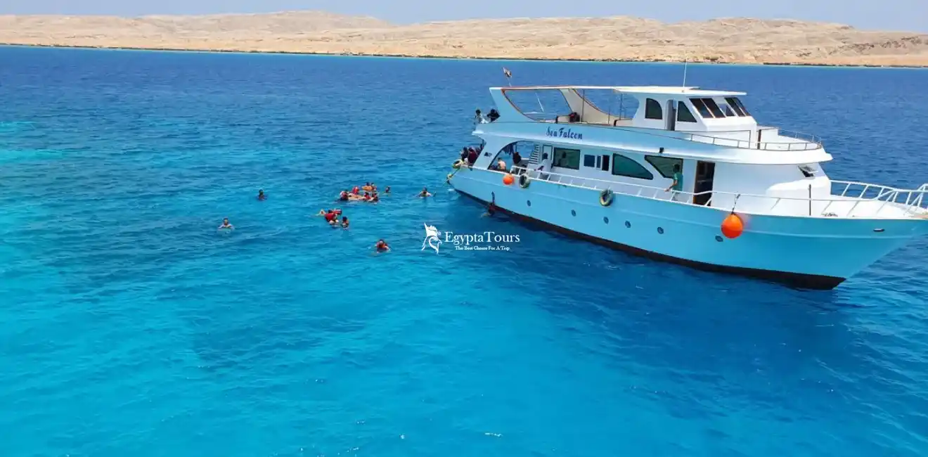 Snorkeling-Excursion-In-Port-Ghalib-Red-Sea-Water-EgyptaTours
